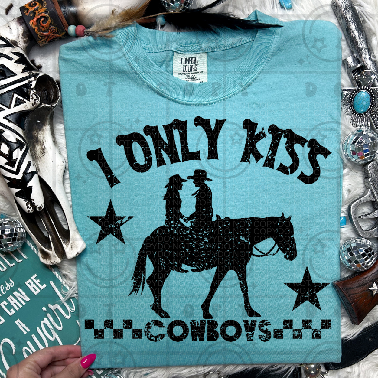 I Only Kiss Cowboys | Comfort Colors Tee